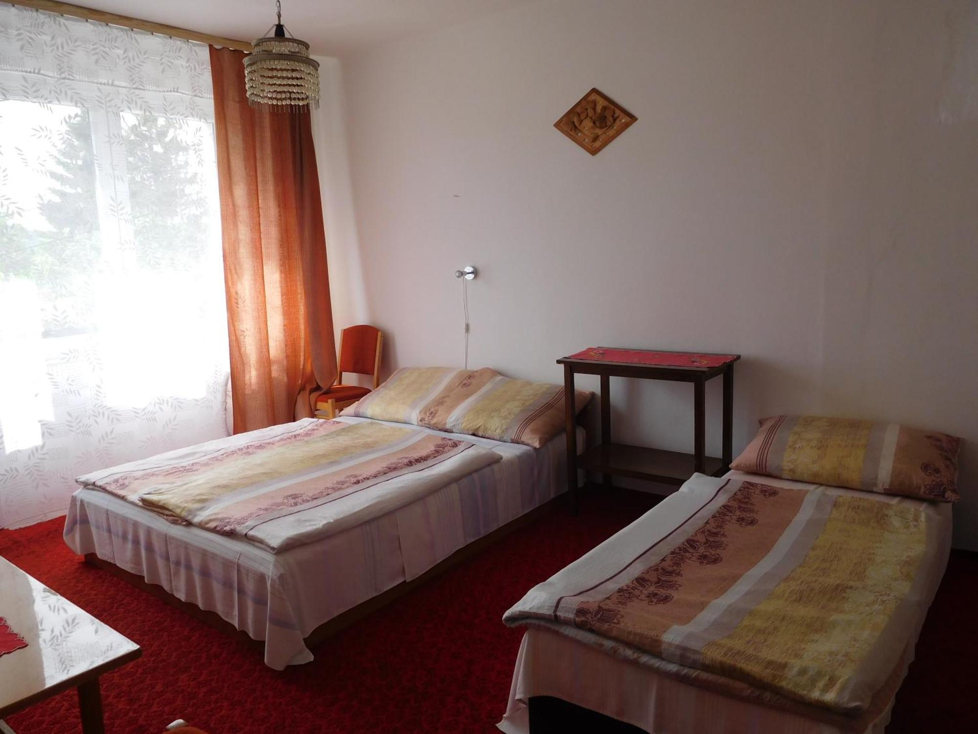 Napfeny Vendeghaz Apartment Miskolc Bagian luar foto