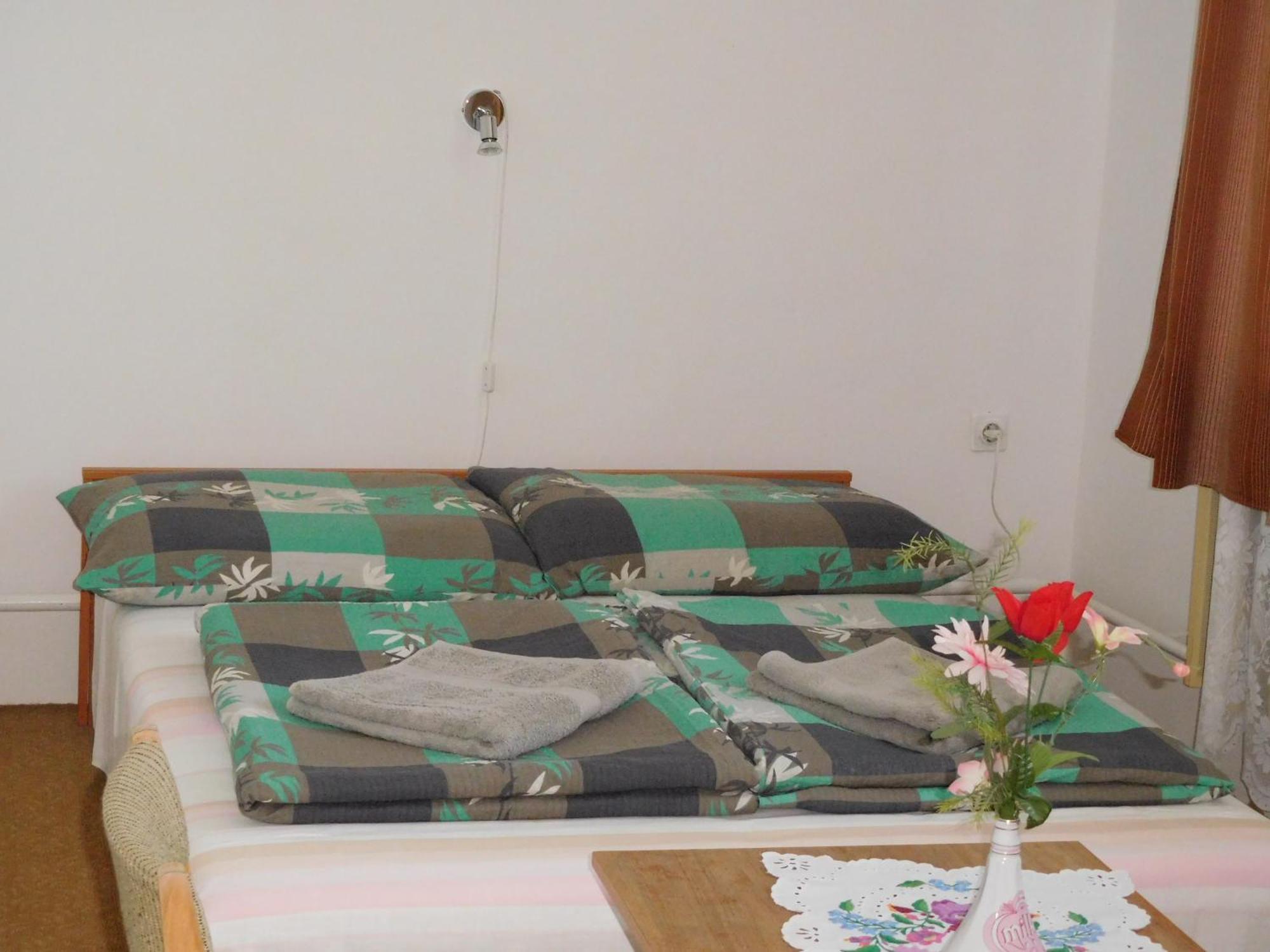Napfeny Vendeghaz Apartment Miskolc Bagian luar foto